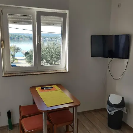아파트 By The Sea Turanj, Biograd - 25849 투라니
